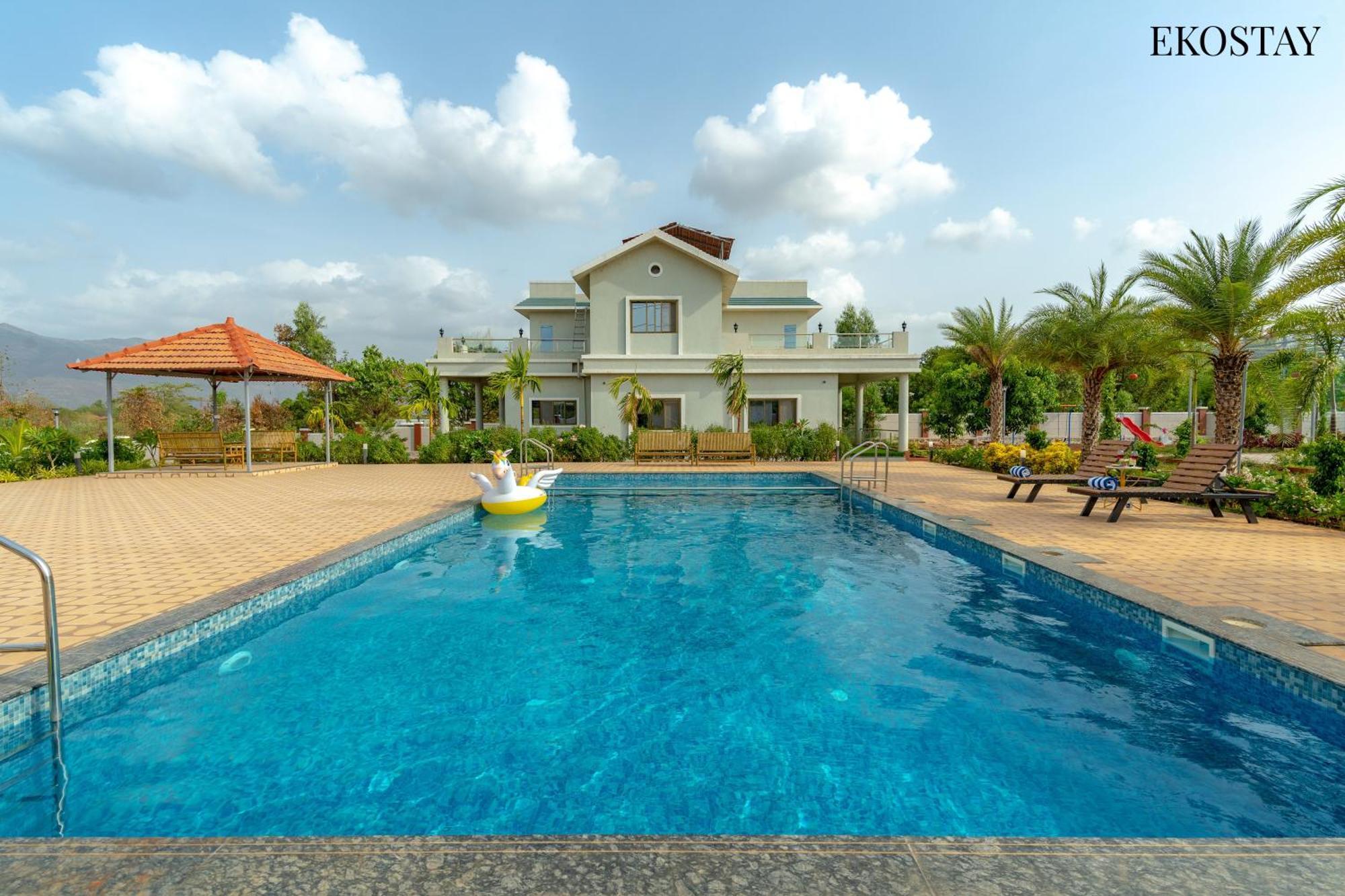 Ekostay Gold Palm Estate I Cricket Turf I Rain Dance I 2 Acre Property Karjat Exteriér fotografie