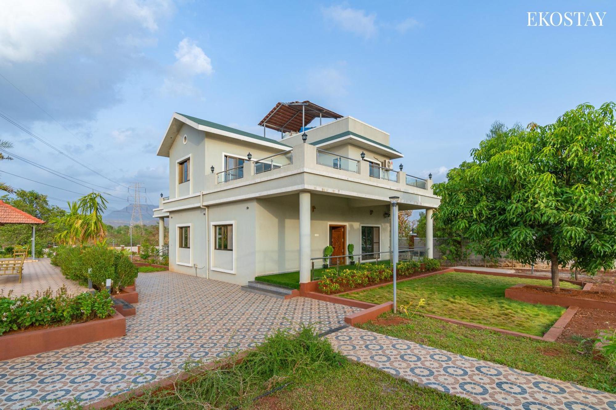 Ekostay Gold Palm Estate I Cricket Turf I Rain Dance I 2 Acre Property Karjat Exteriér fotografie