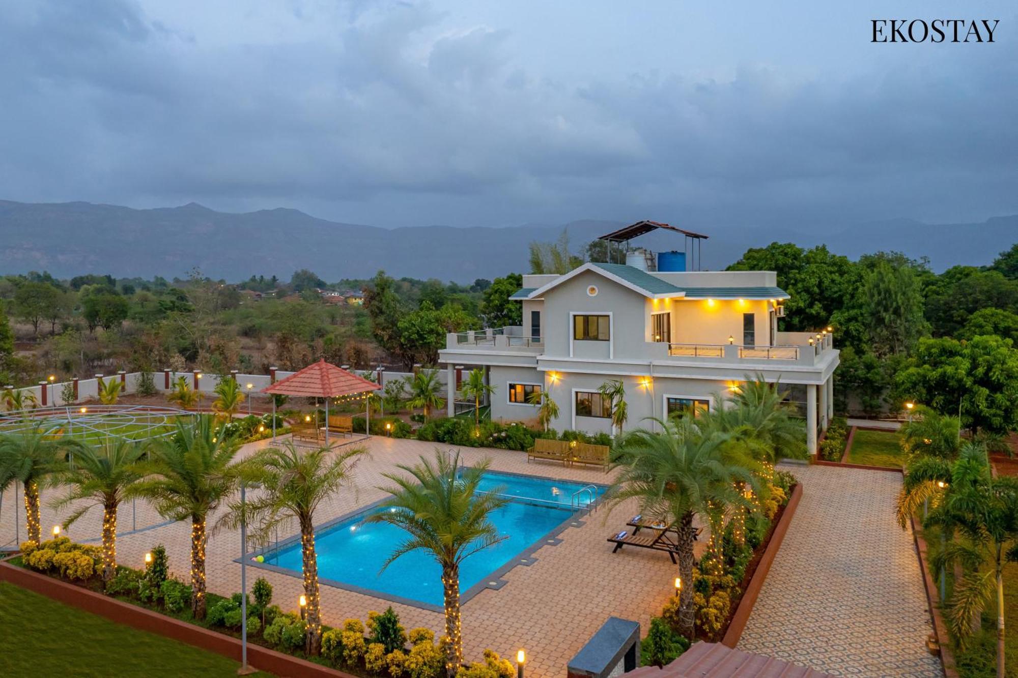 Ekostay Gold Palm Estate I Cricket Turf I Rain Dance I 2 Acre Property Karjat Exteriér fotografie