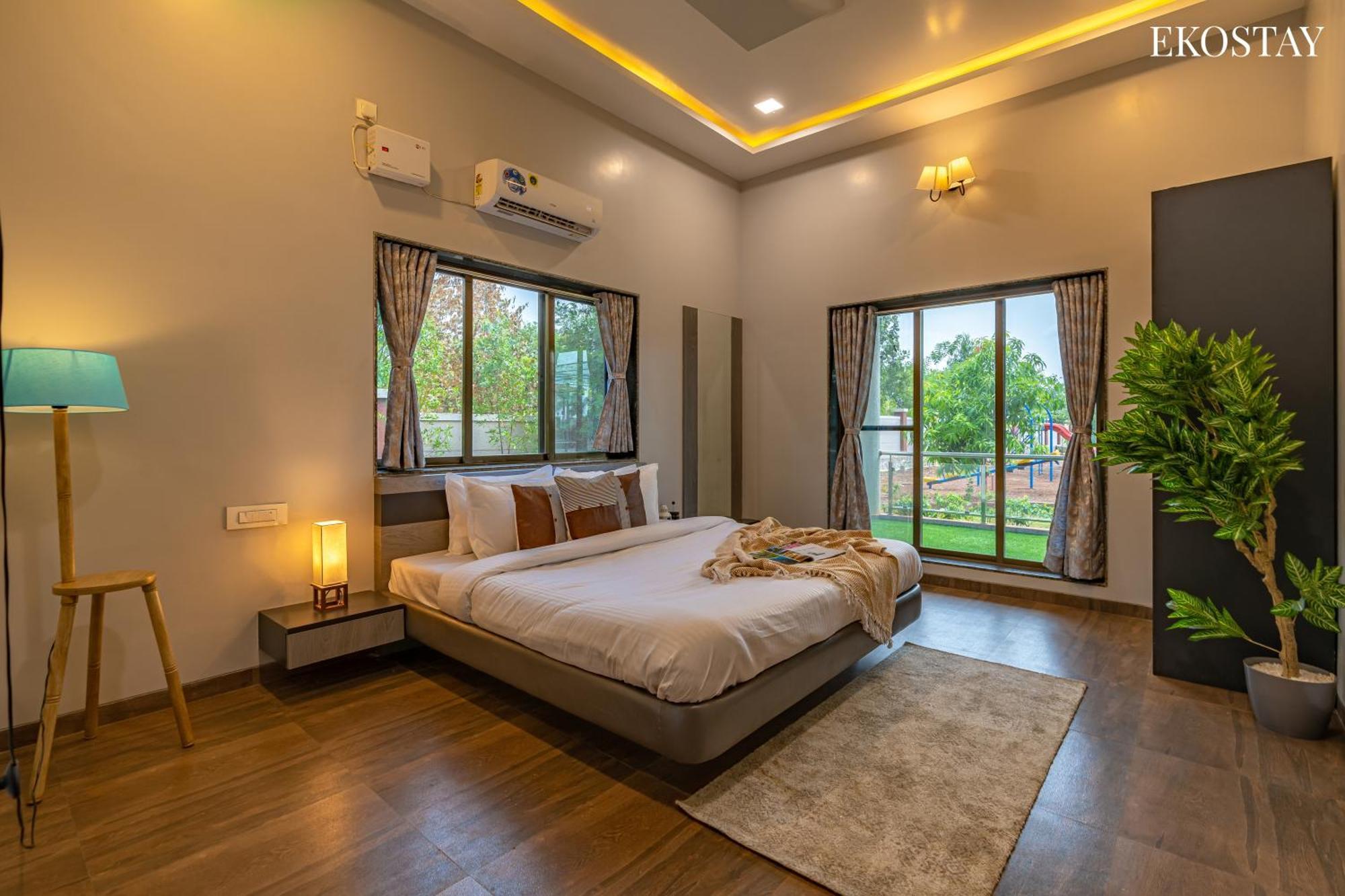 Ekostay Gold Palm Estate I Cricket Turf I Rain Dance I 2 Acre Property Karjat Exteriér fotografie