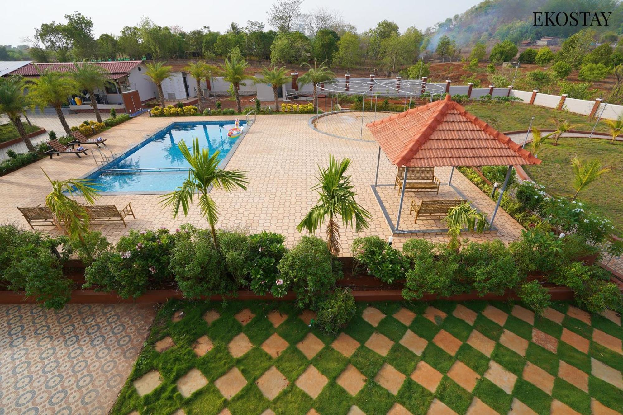 Ekostay Gold Palm Estate I Cricket Turf I Rain Dance I 2 Acre Property Karjat Exteriér fotografie